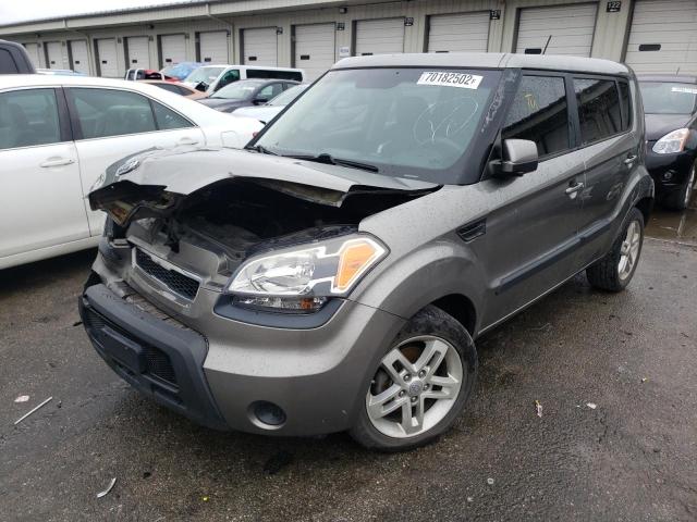 KIA SOUL + 2011 with VIN KNDJT2A24B7317362 - Photo from auction