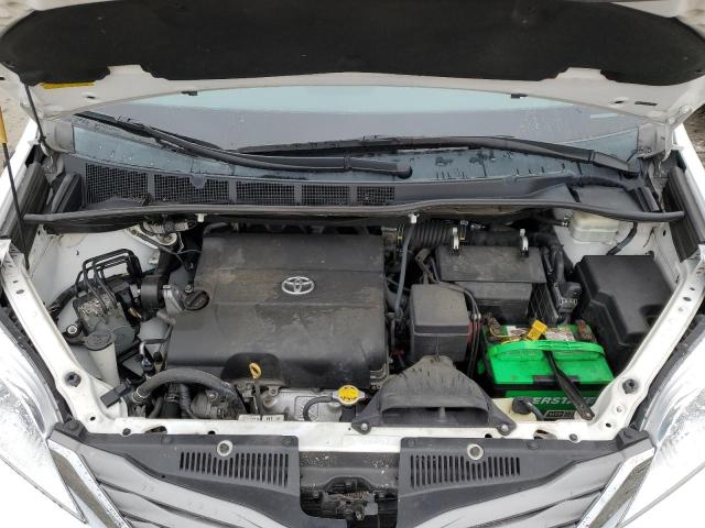 Photo 12 from auction – 2014 TOYOTA SIENNA XLE with VIN 5TDYK3DCXES466798
