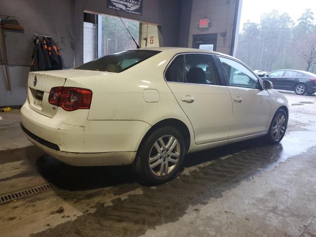 Photo 3 from auction – 2007 VOLKSWAGEN JETTA WOLF with VIN 3VWEF71K07M155648