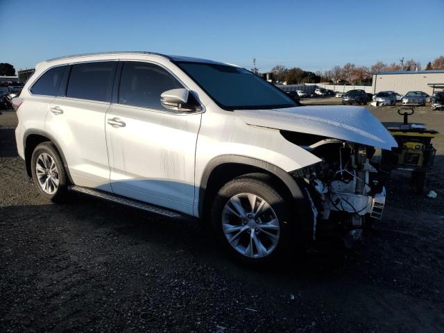 Photo 4 from auction – 2015 TOYOTA HIGHLANDER with VIN 5TDJKRFH6FS111707