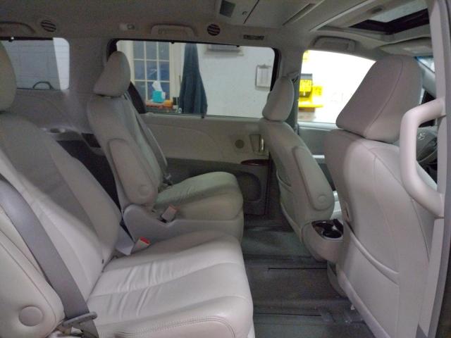 Photo 11 from auction – 2013 TOYOTA SIENNA XLE with VIN 5TDDK3DC5DS054320
