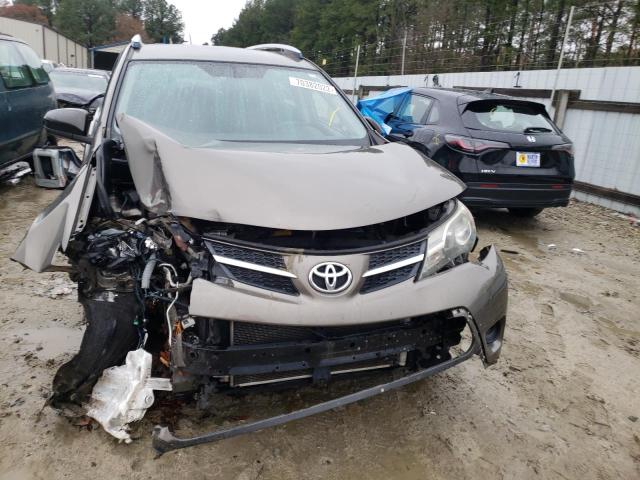Photo 5 from auction – 2015 TOYOTA RAV4 LE with VIN JTMBFREV4FD115962