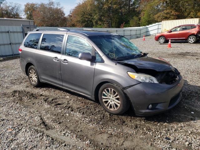 Photo 4 from auction – 2012 TOYOTA SIENNA XLE with VIN 5TDYK3DC0CS202339