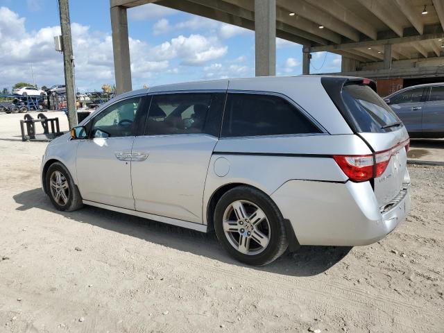 Photo 2 from auction – 2011 HONDA ODYSSEY TO with VIN 5FNRL5H92BB090061