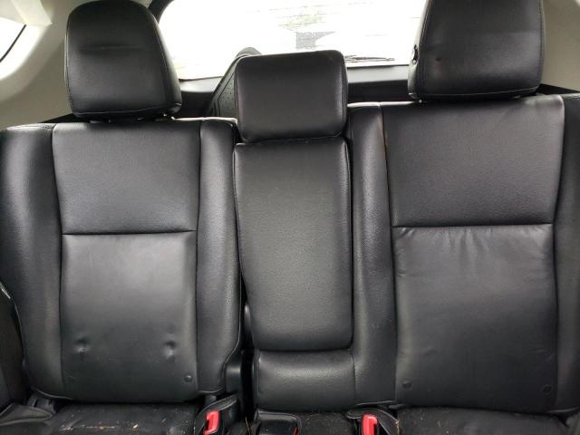 Photo 10 from auction – 2015 TOYOTA RAV4 LE with VIN JTMBFREV4FD115962