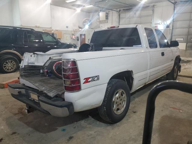 Photo 3 from auction – 2003 CHEVROLET SILVERADO with VIN 2GCEK19TX31235503