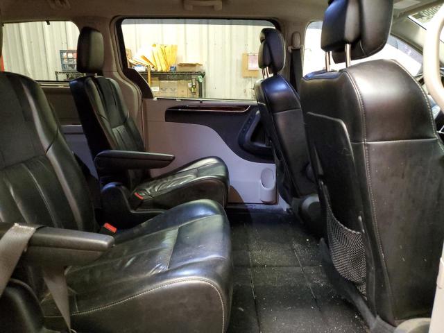 Photo 11 from auction – 2014 CHRYSLER TOWN & COU with VIN 2C4RC1GG8ER110959