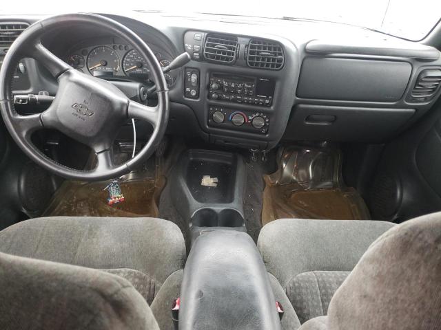 Photo 8 from auction – 2002 CHEVROLET BLAZER with VIN 1GNDT13W12K157954