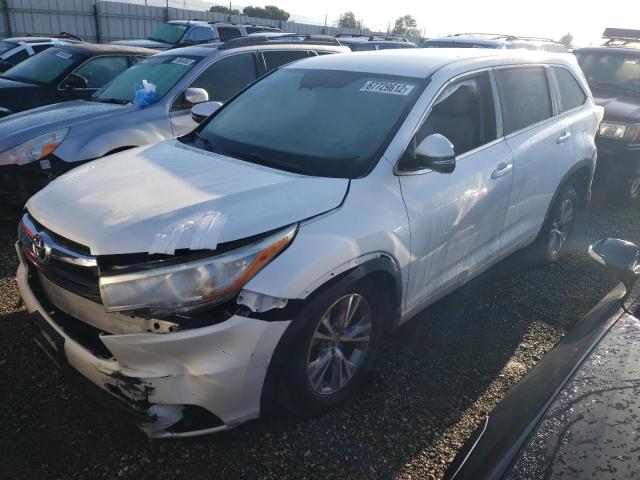 TOYOTA HIGHLANDER 2015 with VIN 5TDZKRFH1FS106045 - Photo from auction
