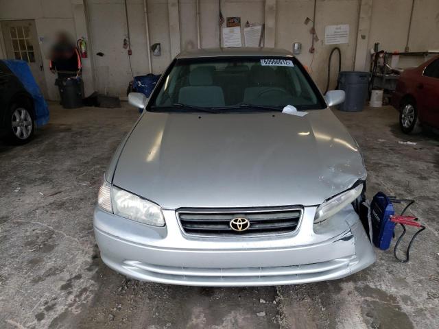 Photo 5 from auction – 2001 TOYOTA CAMRY CE with VIN 4T1BG22K41U777589