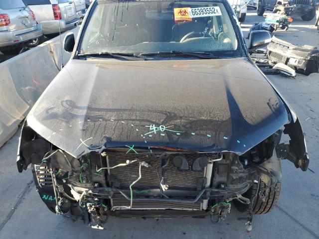 Photo 5 from auction – 2011 TOYOTA 4RUNNER SR with VIN JTEBU5JR2B5070690