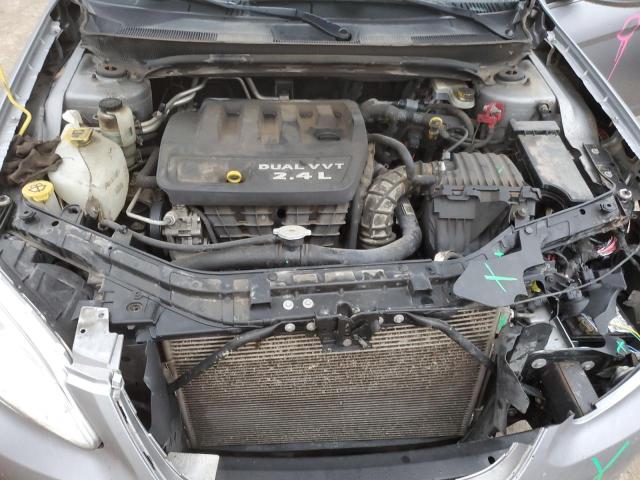 Photo 11 from auction – 2014 CHRYSLER 200 LX with VIN 1C3CCBAB4EN211765