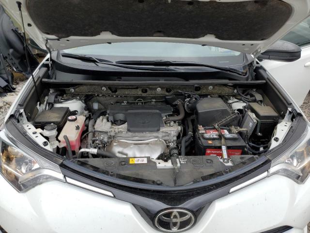 Photo 12 from auction – 2017 TOYOTA RAV4 LE with VIN JTMZFREV5HJ122843