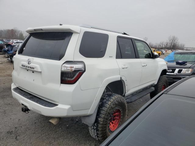Photo 3 from auction – 2016 TOYOTA 4RUNNER SR with VIN JTEZU5JR7G5114415