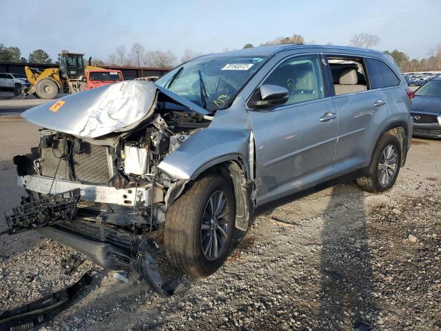 TOYOTA HIGHLANDER 2019 with VIN 5TDJZRFH1KS993813 - Photo from auction