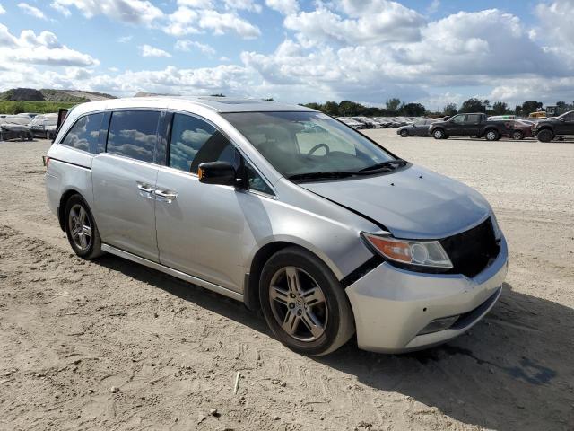 Photo 4 from auction – 2011 HONDA ODYSSEY TO with VIN 5FNRL5H92BB090061