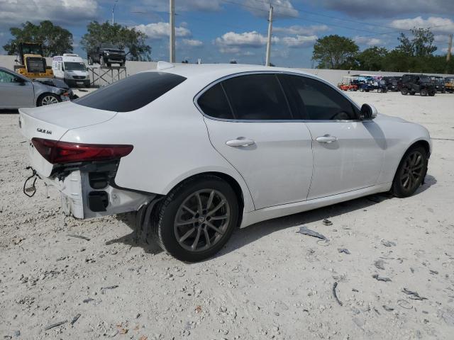 Photo 3 from auction – 2018 ALFA ROMEO GIULIA with VIN ZARFAEBN7J7563381