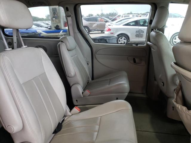 Photo 11 from auction – 2005 CHRYSLER TOWN & COU with VIN 2C4GP44R55R121128