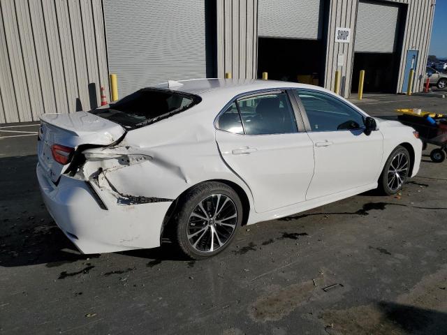 Photo 3 from auction – 2019 TOYOTA CAMRY L with VIN 4T1B11HK5KU232103