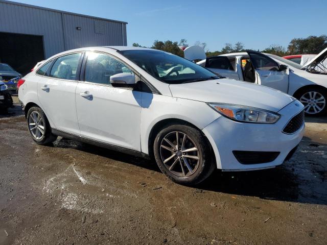 Photo 4 from auction – 2017 FORD FOCUS SE with VIN 1FADP3F22HL282388
