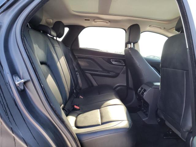 Photo 11 from auction – 2017 JAGUAR F-PACE PRE with VIN SADCJ2BV3HA047063