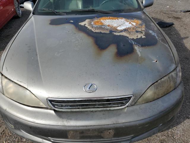 Photo 11 from auction – 2000 LEXUS ES 300 with VIN JT8BF28G1Y5102540