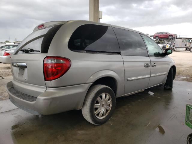 Photo 3 from auction – 2005 CHRYSLER TOWN & COU with VIN 2C4GP44R55R121128