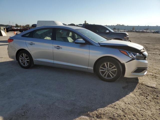 Photo 4 from auction – 2016 HYUNDAI SONATA SE with VIN 5NPE24AF7GH404467