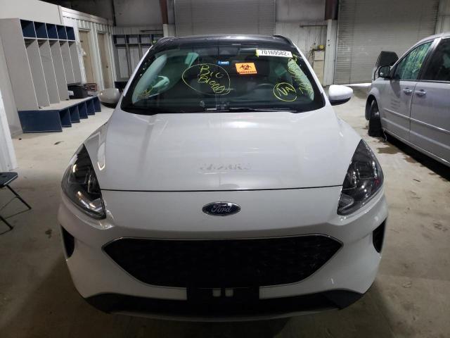 Photo 5 from auction – 2021 FORD ESCAPE SE with VIN 1FMCU9G69MUA96334