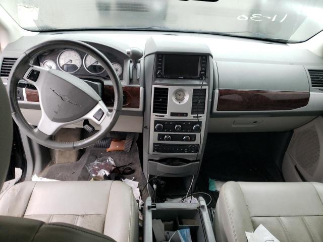 Photo 8 from auction – 2010 CHRYSLER TOWN & COU with VIN 2A4RR5DX2AR150064