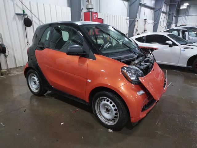 Photo 4 from auction – 2016 SMART FORTWO with VIN WMEFJ5DA0GK072002