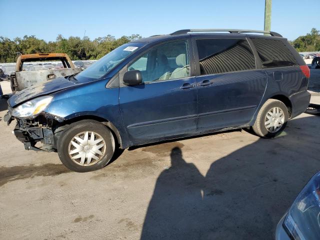 TOYOTA SIENNA CE 2004 with VIN 5TDZA23C04S176250 - Photo from auction