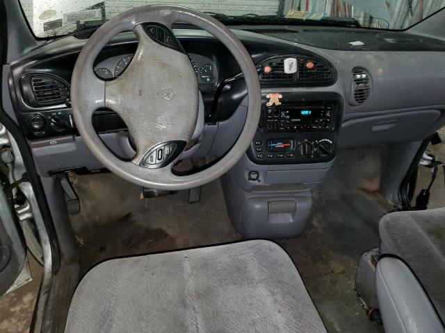 Photo 8 from auction – 2000 CHEVROLET SUBURBAN 1 with VIN 1B4GP54L4YB638423
