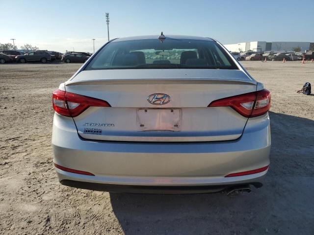 Photo 6 from auction – 2016 HYUNDAI SONATA SE with VIN 5NPE24AF7GH404467