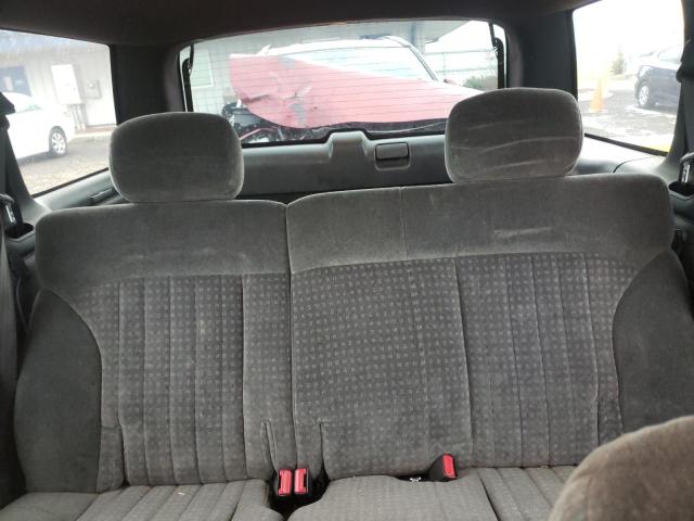 Photo 10 from auction – 2002 CHEVROLET BLAZER with VIN 1GNDT13W12K157954