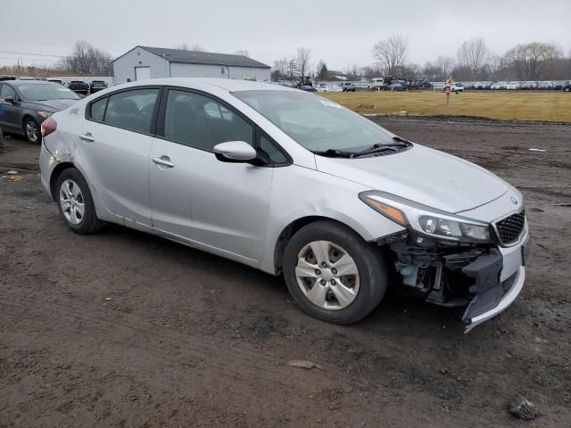 Photo 4 from auction – 2017 KIA FORTE LX with VIN 3KPFK4A72HE105049