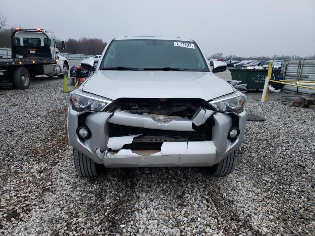 Photo 5 from auction – 2015 TOYOTA 4RUNNER SR with VIN JTEBU5JR9F5256989