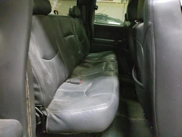 Photo 10 from auction – 2003 CHEVROLET SILVERADO with VIN 1GCEK19T63E256220