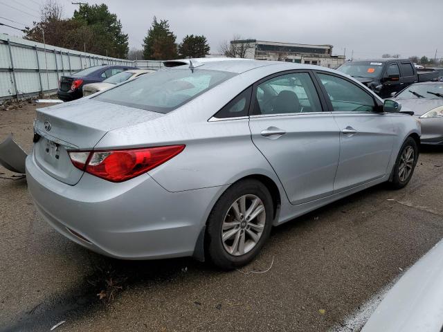 Photo 3 from auction – 2013 HYUNDAI SONATA GLS with VIN 5NPEB4AC5DH790825