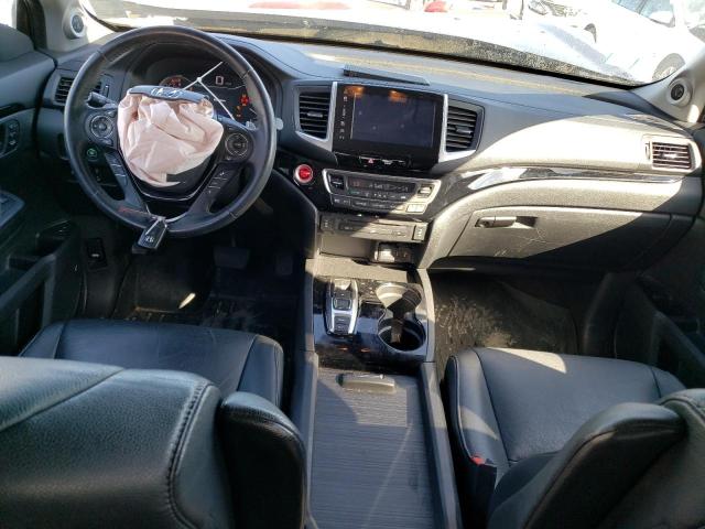 Photo 8 from auction – 2017 HONDA PILOT TOUR with VIN 5FNYF5H98HB001296
