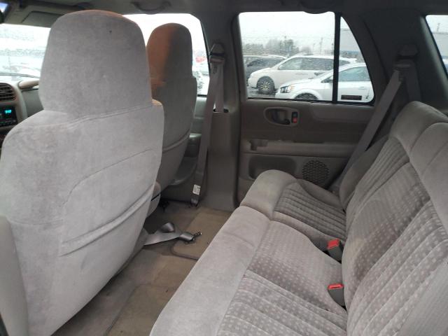 Photo 11 from auction – 1998 CHEVROLET BLAZER with VIN 1GNDT13W6W2256095