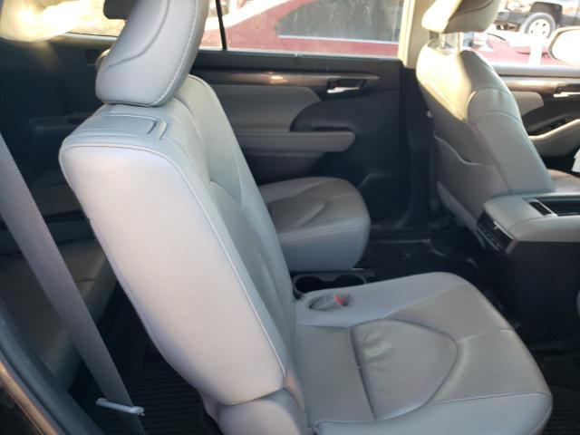 Photo 11 from auction – 2021 TOYOTA HIGHLANDER with VIN 5TDYZRAH6MS055881