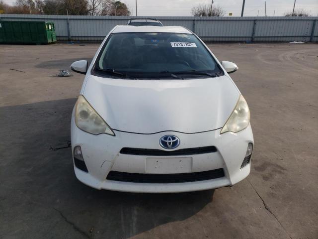 Photo 5 from auction – 2013 TOYOTA PRIUS C with VIN JTDKDTB3XD1535388