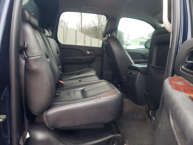 Photo 10 from auction – 2011 CHEVROLET AVALANCHE with VIN 3GNTKFE30BG270252