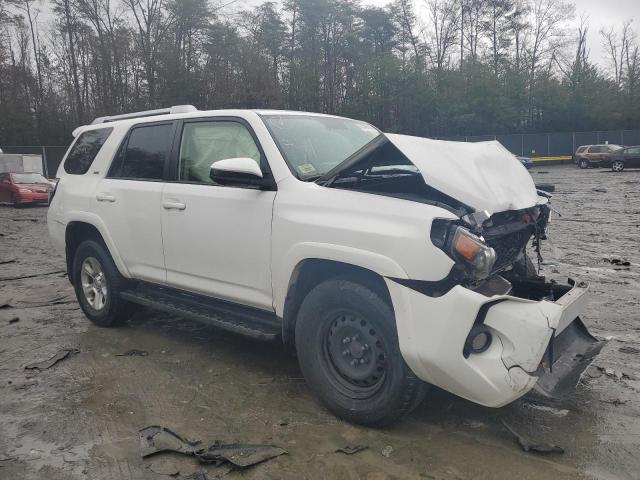 Photo 4 from auction – 2018 TOYOTA 4RUNNER SR with VIN JTEBU5JR2J5504900