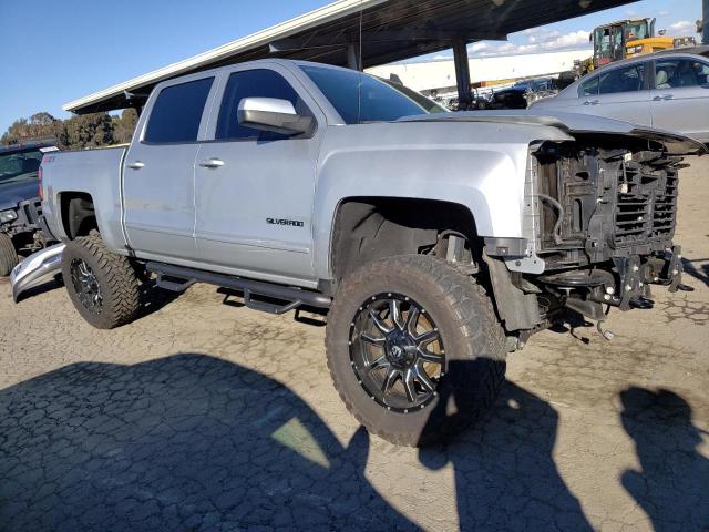 Photo 4 from auction – 2018 CHEVROLET SILVERADO with VIN 3GCUKREC8JG435543