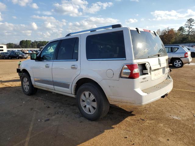 Photo 2 from auction – 2011 LINCOLN NAVIGATOR with VIN 5LMJJ2H51BEJ01396