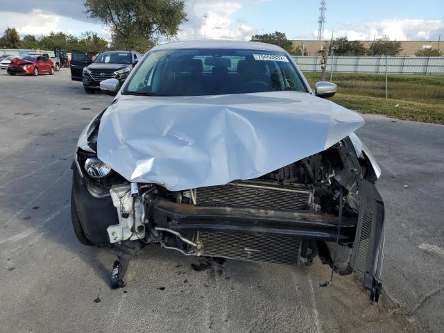 Photo 5 from auction – 2014 VOLKSWAGEN PASSAT S with VIN 1VWAT7A38EC065503