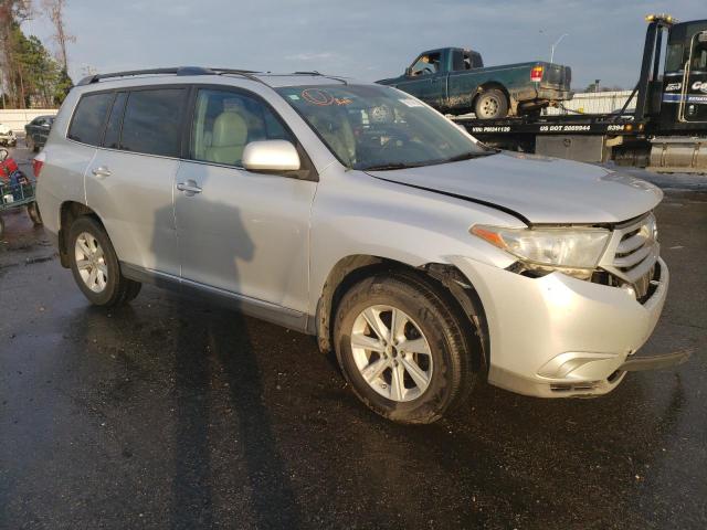 Photo 4 from auction – 2012 TOYOTA HIGHLANDER with VIN 5TDBK3EH0CS155314
