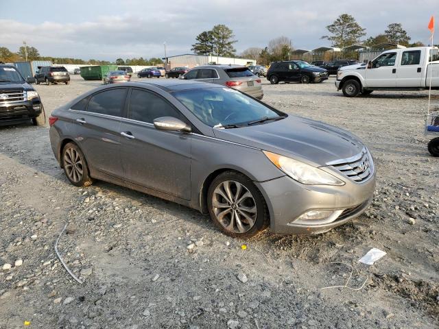 Photo 4 from auction – 2013 HYUNDAI SONATA SE with VIN 5NPEC4AB6DH725955